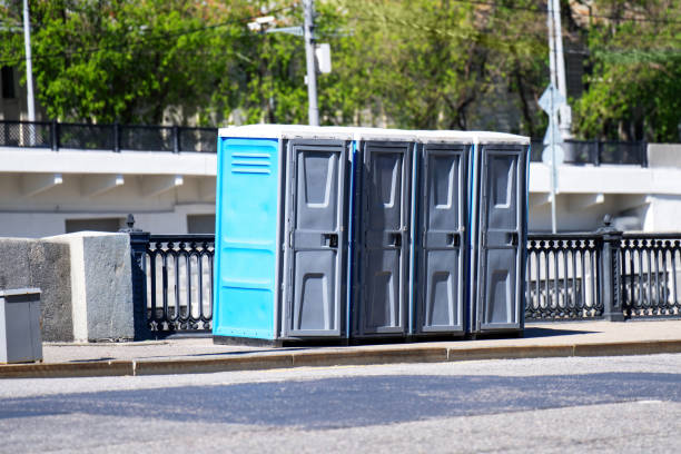 Best Luxury portable toilet rental  in Lyndhurst, OH